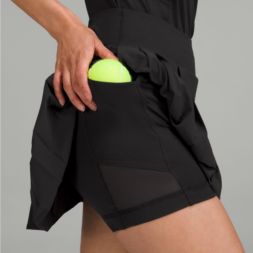 lululemon size 12 Black Pleated Skort - Picture 6 of 7